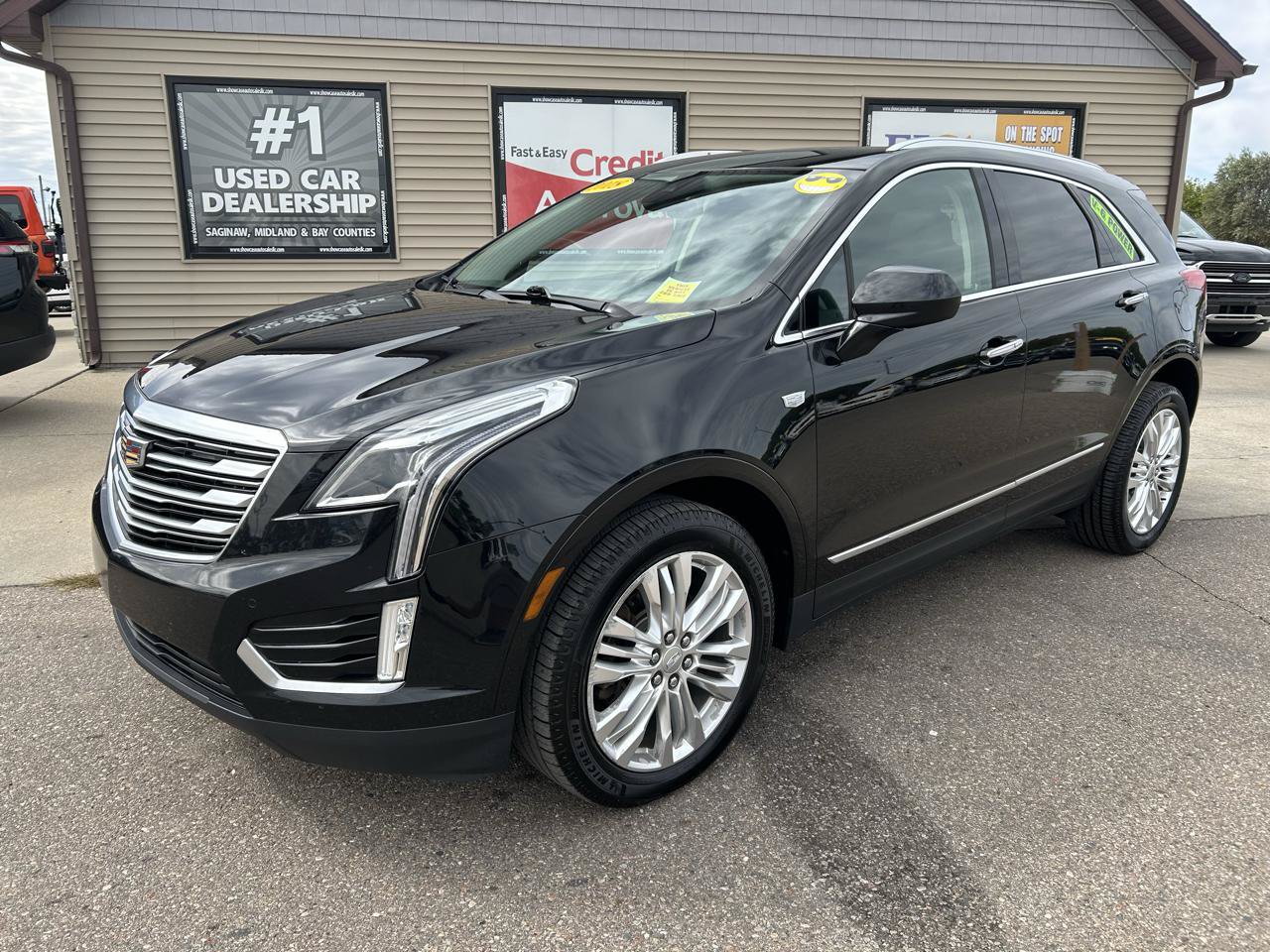 Used 2018 Cadillac XT5 Premium Luxury AWD/4WD image 1