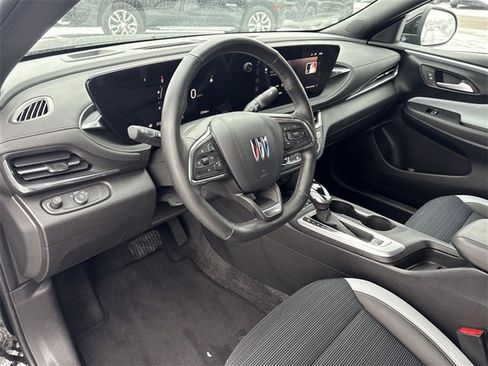 Used 2024 Buick Envista Preferred w/ Convenience I Package image 10