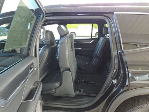 Used 2024 GMC Acadia Elevation w/ Trailering Package AWD/4WD image 47
