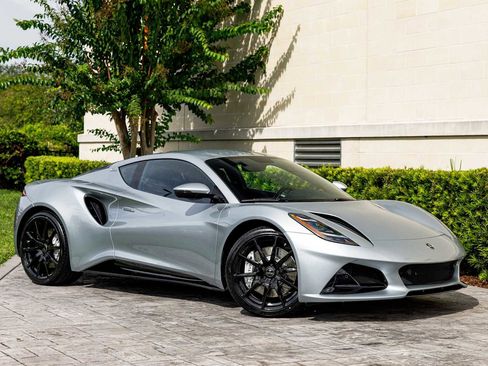 New 2025 Lotus Emira image 1