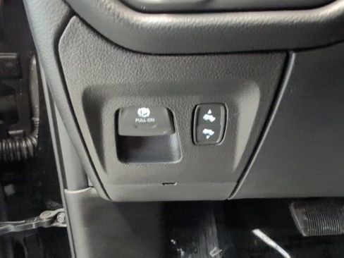 New 2026 RAM 1500 4x4 Crew Cab image 14