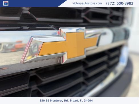 Used 2017 Chevrolet Silverado 1500 W/T w/ Trailering Package RWD image 10