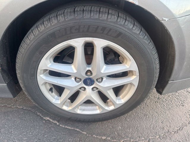 Used 2014 Ford Fusion SE FWD image 7
