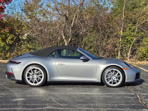 Used 2025 Porsche 911 Carrera image 8