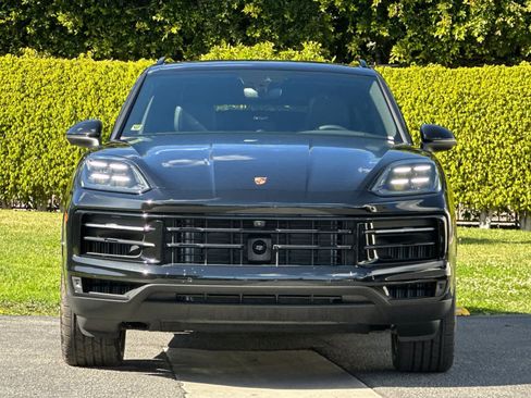 New 2026 Porsche Cayenne E-Hybrid AWD/4WD image 11