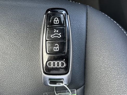 Used 2025 Audi Q7 3.0T Premium Plus AWD/4WD image 27