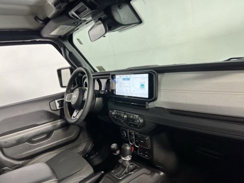 Certified 2024 Jeep Wrangler Sahara image 22