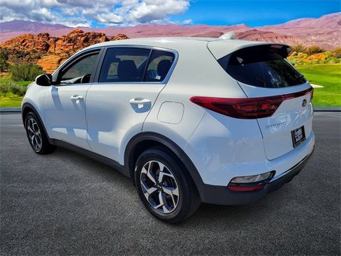 Used 2020 Kia Sportage LX image 6