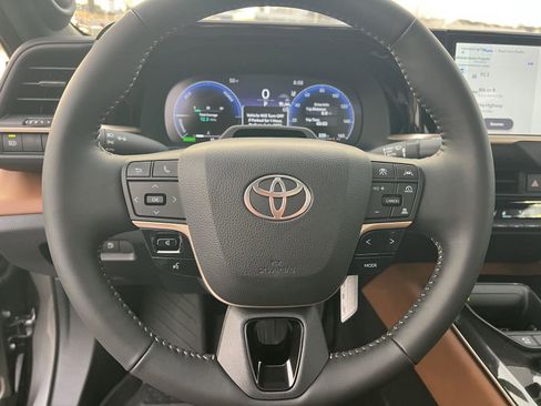 New 2026 Toyota Crown Limited image 17