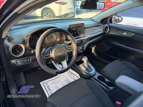 Used 2020 Kia Forte LXS image 21