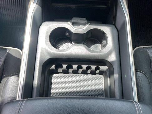 Used 2021 RAM 1500 Laramie AWD/4WD image 21