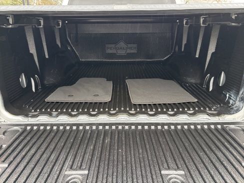 Used 2018 Chevrolet Colorado LT image 10