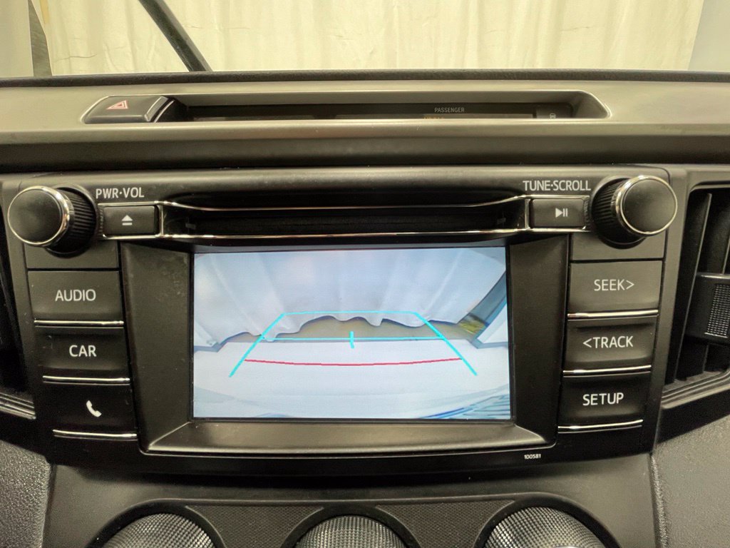 Used 2016 Toyota RAV4 LE AWD/4WD image 23
