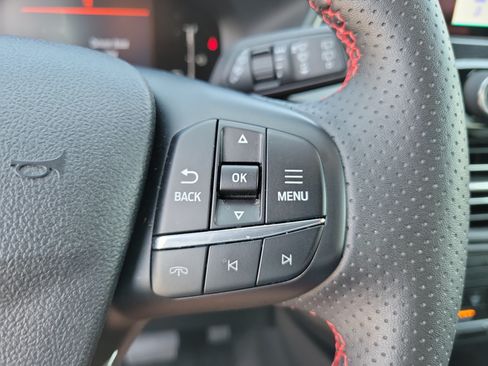 Used 2025 Ford Escape ST-Line Select AWD/4WD image 22