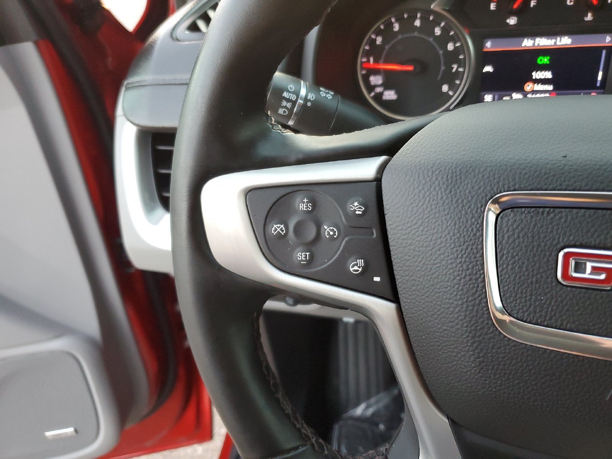 Used 2024 GMC Terrain SLT w/ Infotainment Package II FWD image 28