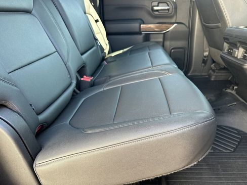 Used 2022 Chevrolet Silverado 1500 RST image 16