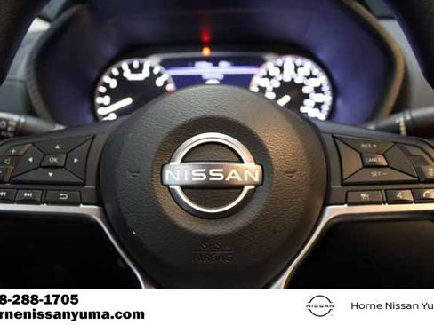 Used 2024 Nissan Sentra SV image 9