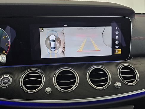 Used 2023 Mercedes-Benz E 53 AMG 4MATIC Sedan image 41