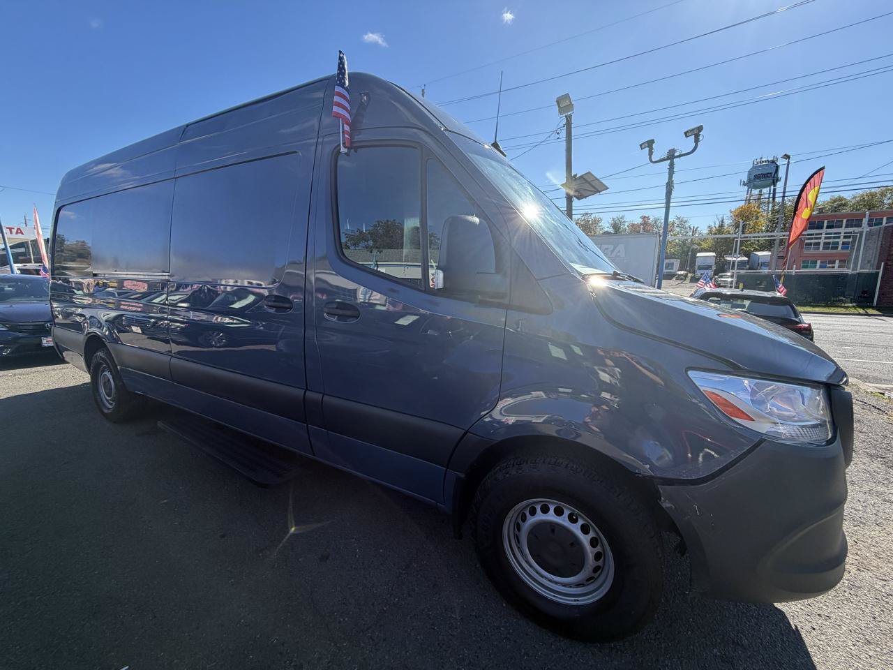 Used 2021 Mercedes-Benz Sprinter 2500 image 13