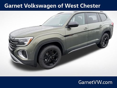 New 2026 Volkswagen Atlas Peak Edition AWD/4WD image 1