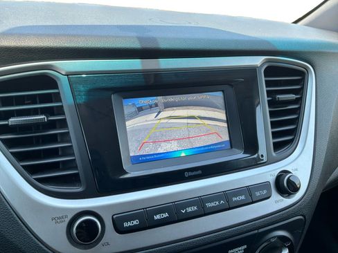 Used 2022 Hyundai Accent SE FWD image 14