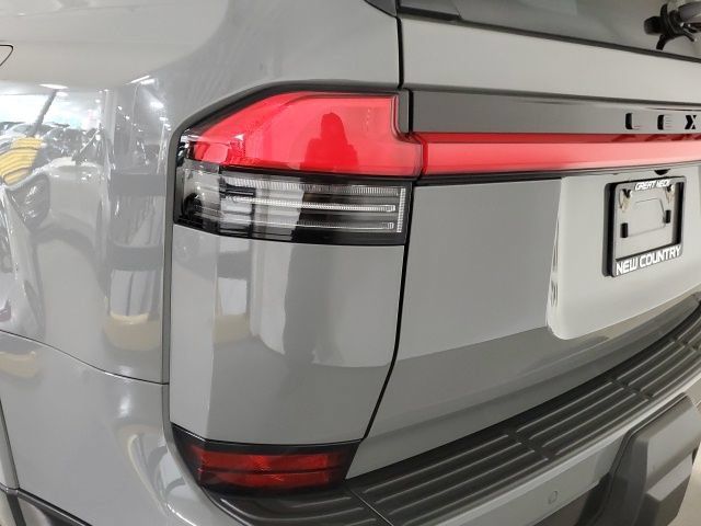 Used 2026 Lexus GX 550 AWD/4WD image 31