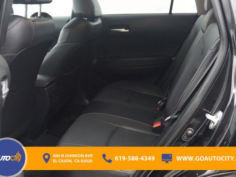 Used 2022 Toyota Corolla Cross XLE FWD image 14