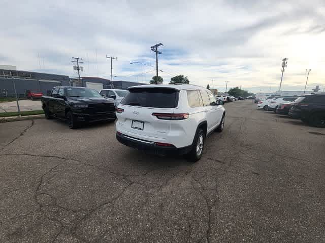 Used 2023 Jeep Grand Cherokee L Laredo AWD/4WD image 15
