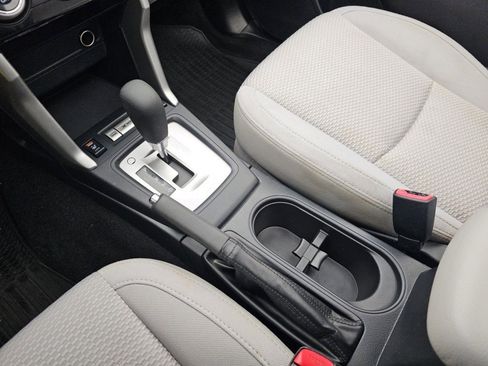 Used 2018 Subaru Forester 2.5i Premium w/ All-Weather Package image 31