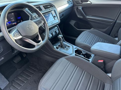Used 2023 Volkswagen Tiguan S image 10