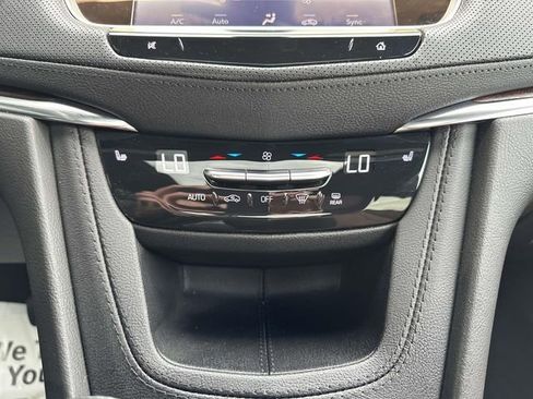 Certified 2023 Cadillac XT5 Premium Luxury AWD/4WD image 44