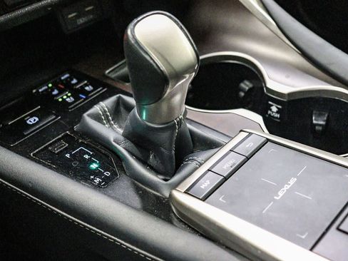 Used 2022 Lexus RX 350 FWD w/ Premium Package image 19