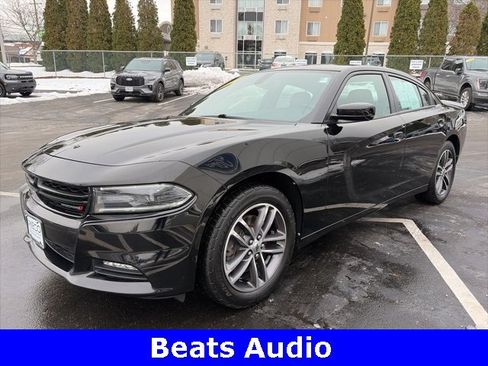 Used 2018 Dodge Charger GT image 3
