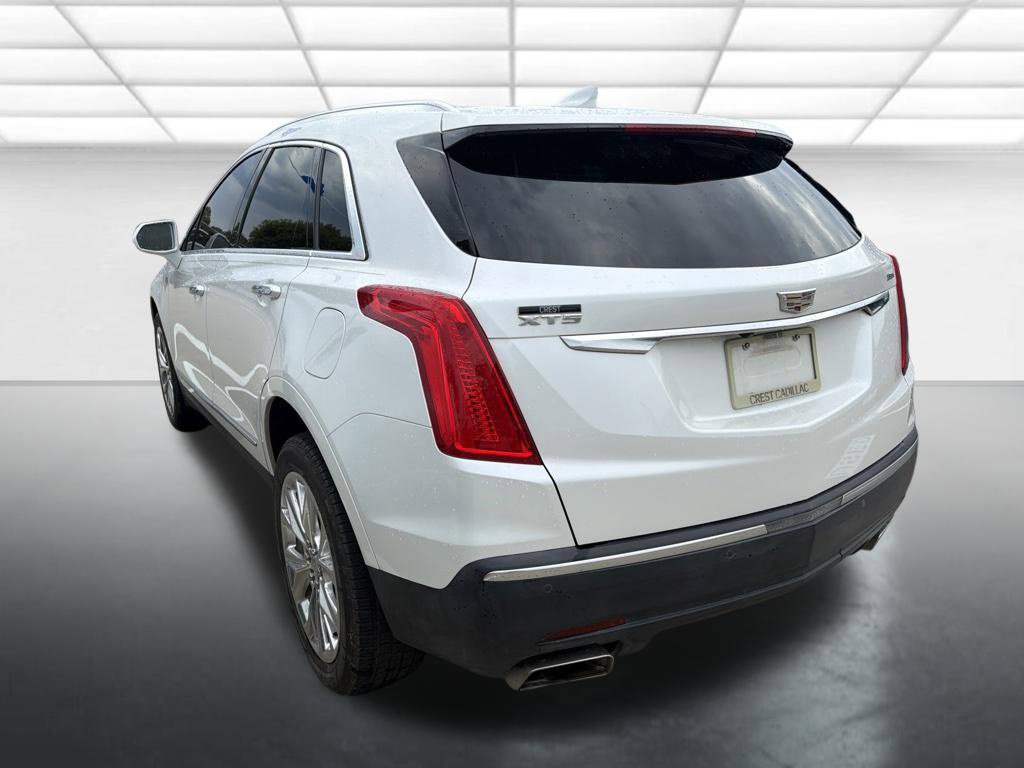 Used 2018 Cadillac XT5 Luxury w/ Driver Awareness Package FWD image 4