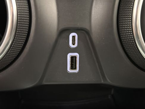 Used 2021 Chevrolet Blazer LT AWD/4WD image 29