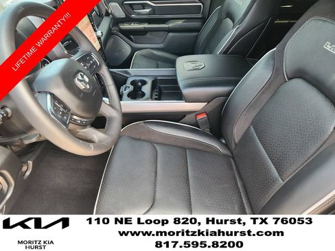 Used 2025 RAM 1500 Laramie AWD/4WD image 18