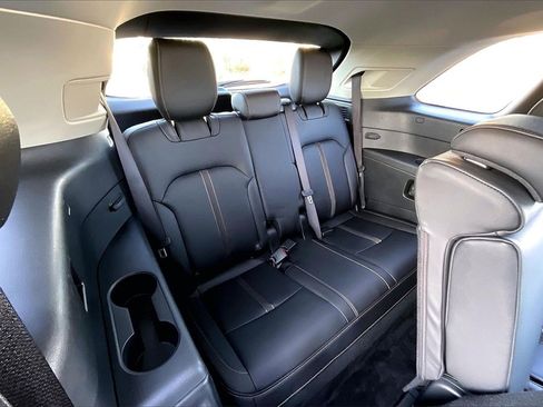 Used 2025 MAZDA CX-90 3.3 Turbo w/ Select Package image 26