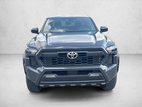 Used 2025 Toyota Tacoma TRD Off-Road image 2