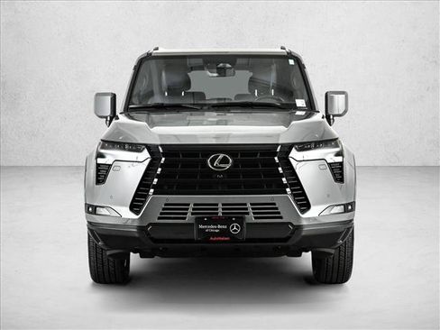 Used 2024 Lexus GX 550 w/ Accessory Package (Z1) AWD/4WD image 2