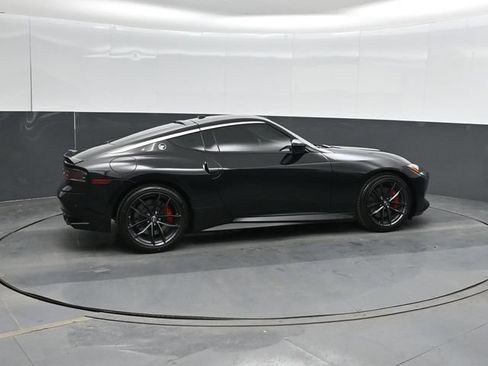 Used 2024 Nissan Z Performance w/ Floor Mat Package RWD image 4