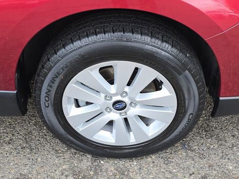 Used 2019 Subaru Outback 2.5i Premium image 9