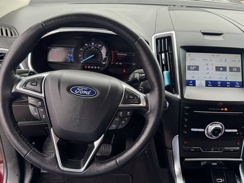 Used 2019 Ford Edge Titanium w/ Cold Weather Package AWD/4WD image 17