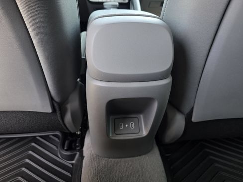 Certified 2026 Hyundai Elantra Sport FWD image 17