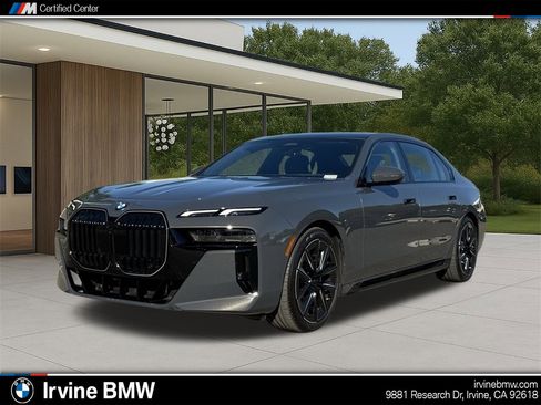Used 2025 BMW 740i w/ Premium Package image 1