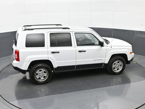 Used 2016 Jeep Patriot Sport AWD/4WD image 28