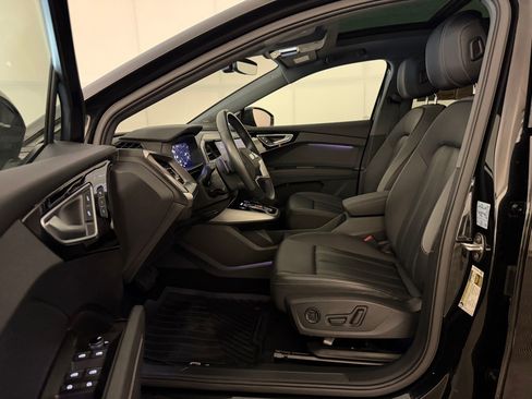 Used 2023 Audi Q4 e-tron Premium w/ Premium Plus RWD image 5