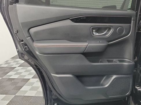 Certified 2023 Honda Pilot TrailSport image 17