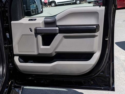 Used 2019 Ford F150 XLT w/ Equipment Group 302A Luxury AWD/4WD image 13