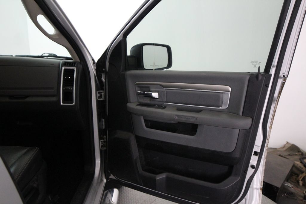 Used 2015 RAM 1500 Big Horn AWD/4WD image 48