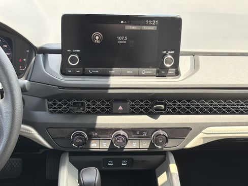 Certified 2025 Honda Accord LX image 14